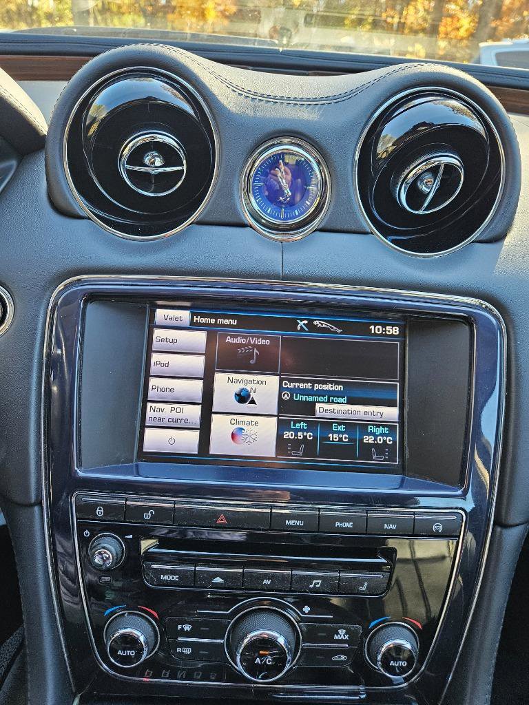 Used 2013 Jaguar XJ L Portfolio image 44