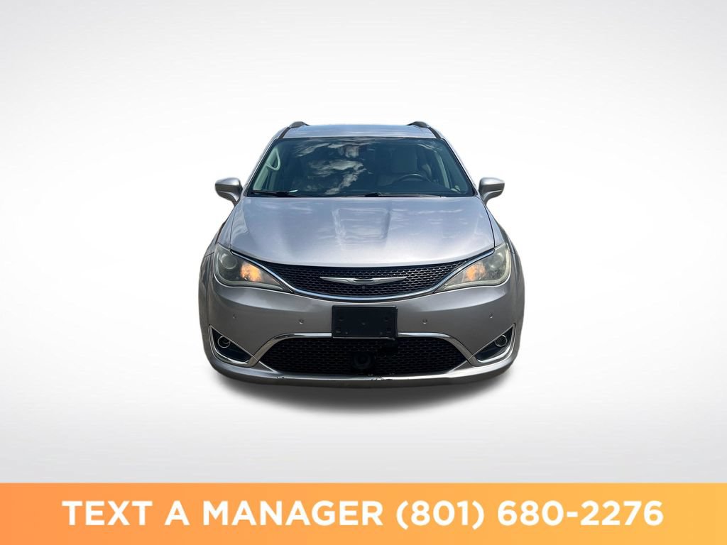Used 2018 Chrysler Pacifica Touring-L w/ Advanced Safetytec Group FWD image 8