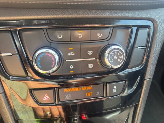 Used 2019 Buick Encore Preferred FWD image 17