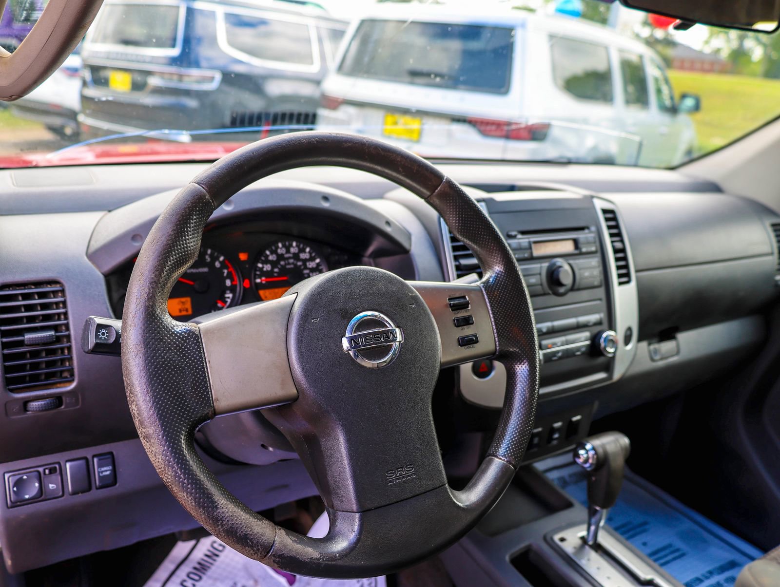 Used 2011 Nissan Frontier SV image 9