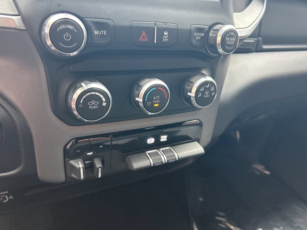 Used 2023 RAM 2500 Big Horn w/ Level 1 Equipment Group AWD/4WD image 43