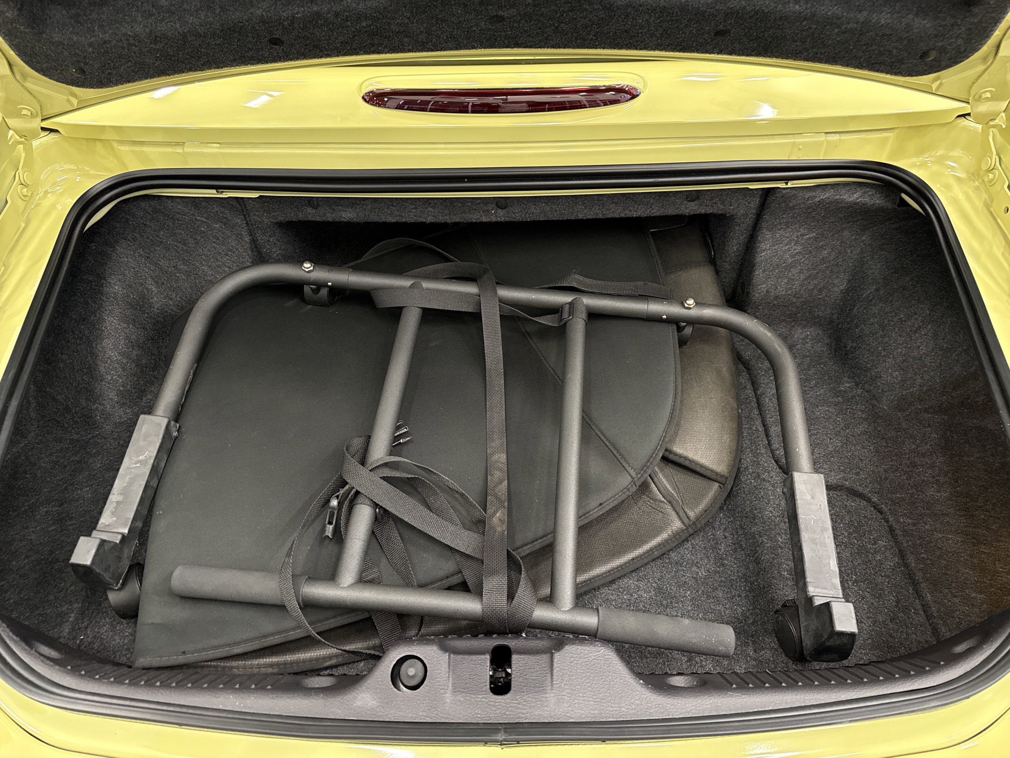 Used 2005 Ford Thunderbird image 7