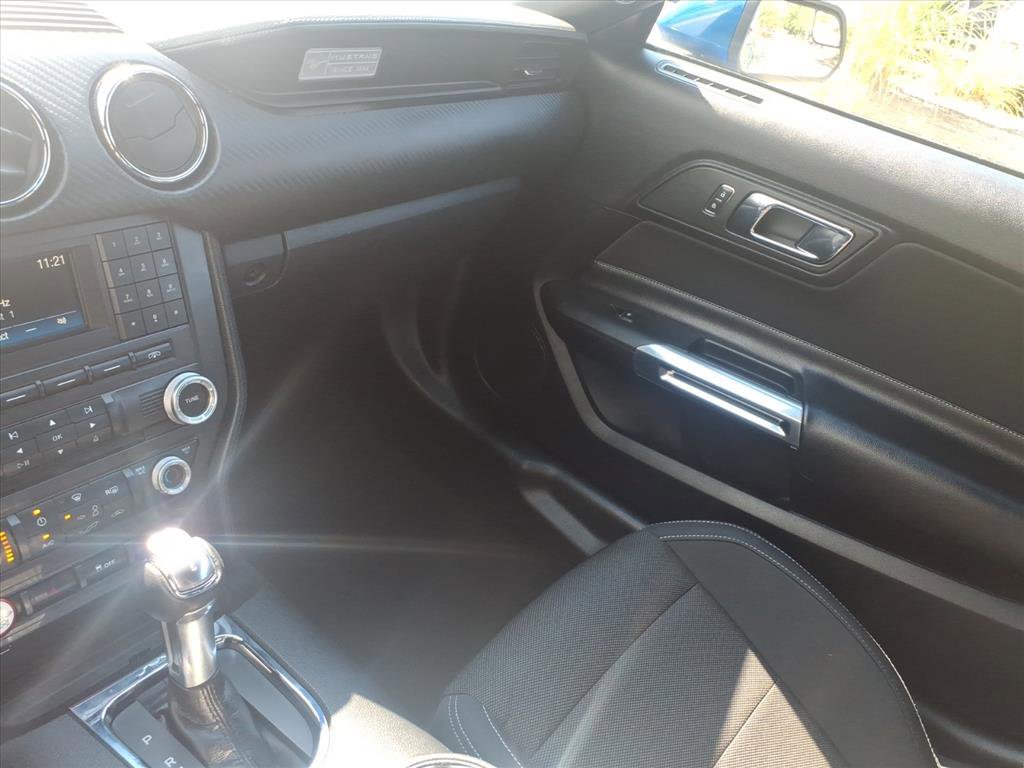 Used 2017 Ford Mustang Convertible image 20