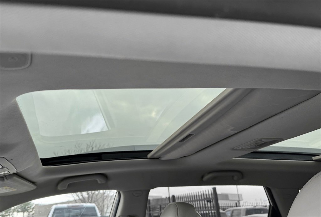 Used 2011 Kia Sorento EX w/ Premium Pkg image 15