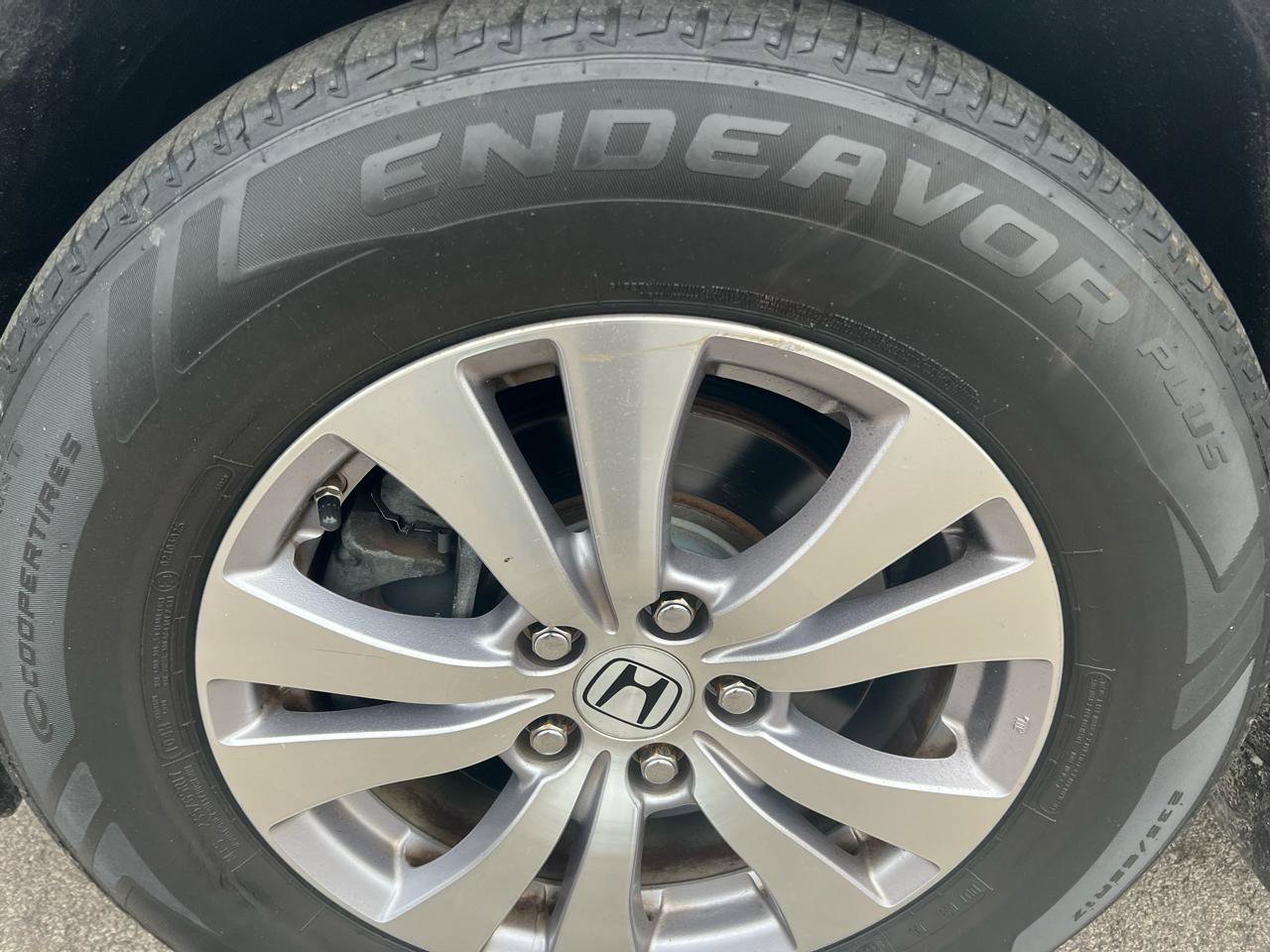 Used 2014 Honda Odyssey EX image 2