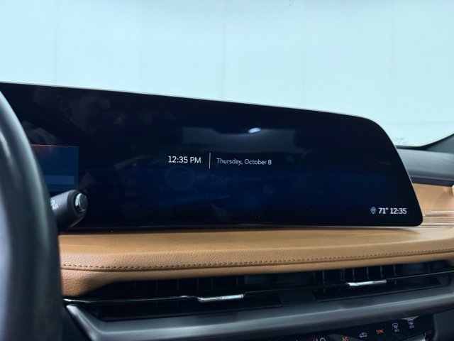 Used 2024 Cadillac XT4 Premium Luxury w/ Technology Package FWD image 24