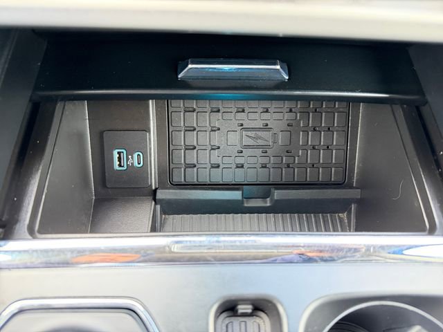 Used 2024 Ford Expedition XLT image 26