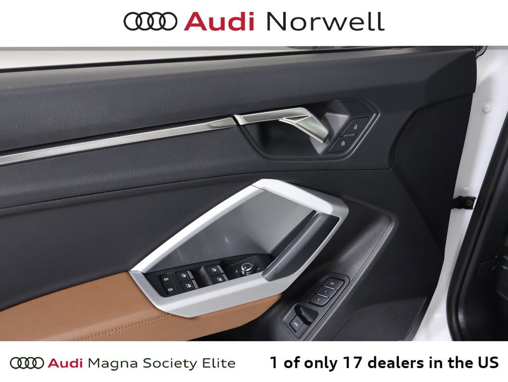 Used 2024 Audi Q3 2.0T Premium w/ Convenience Package image 21