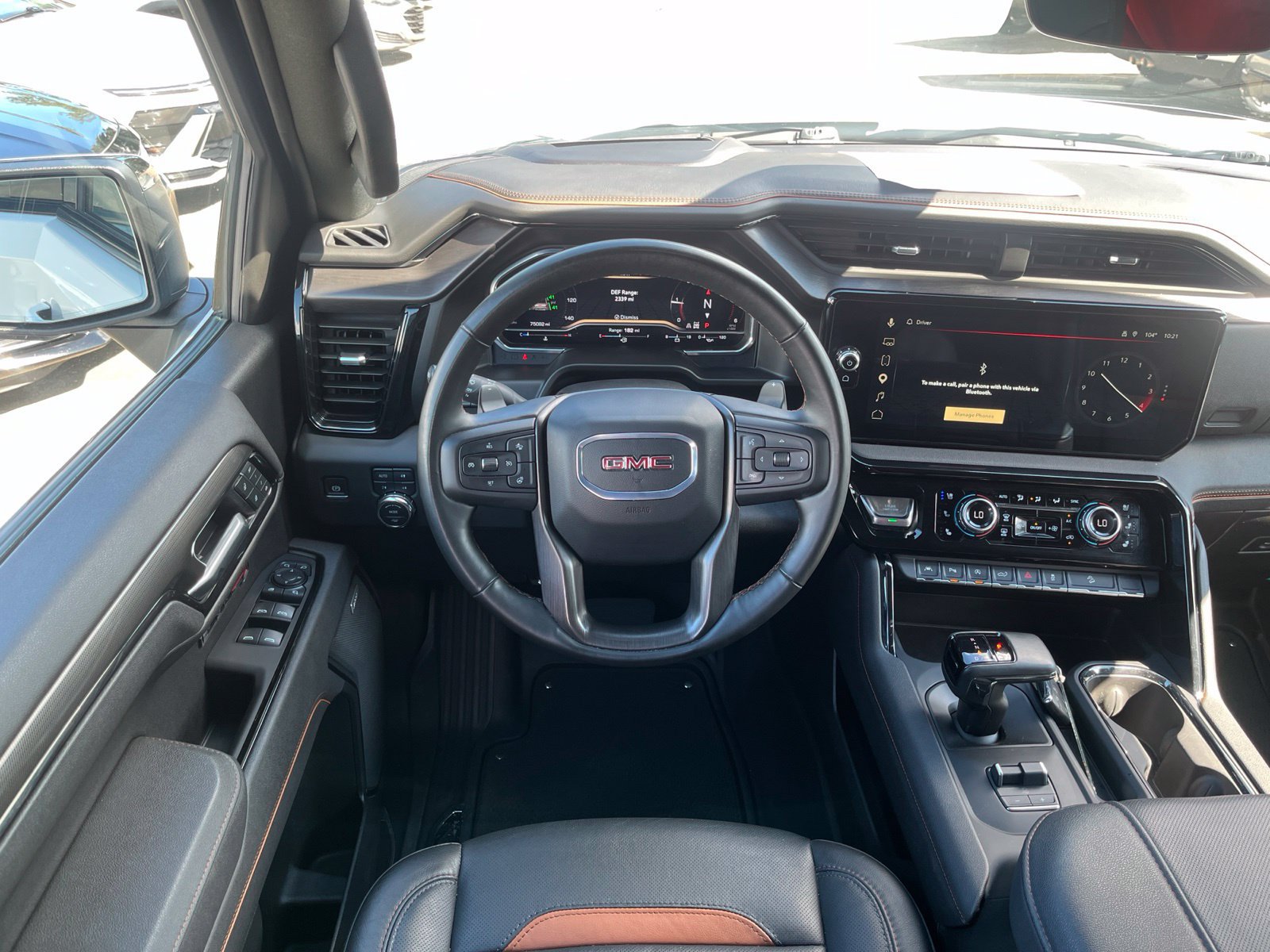 Used 2025 GMC Sierra 1500 AT4 w/ AT4 Premium Package AWD/4WD image 11