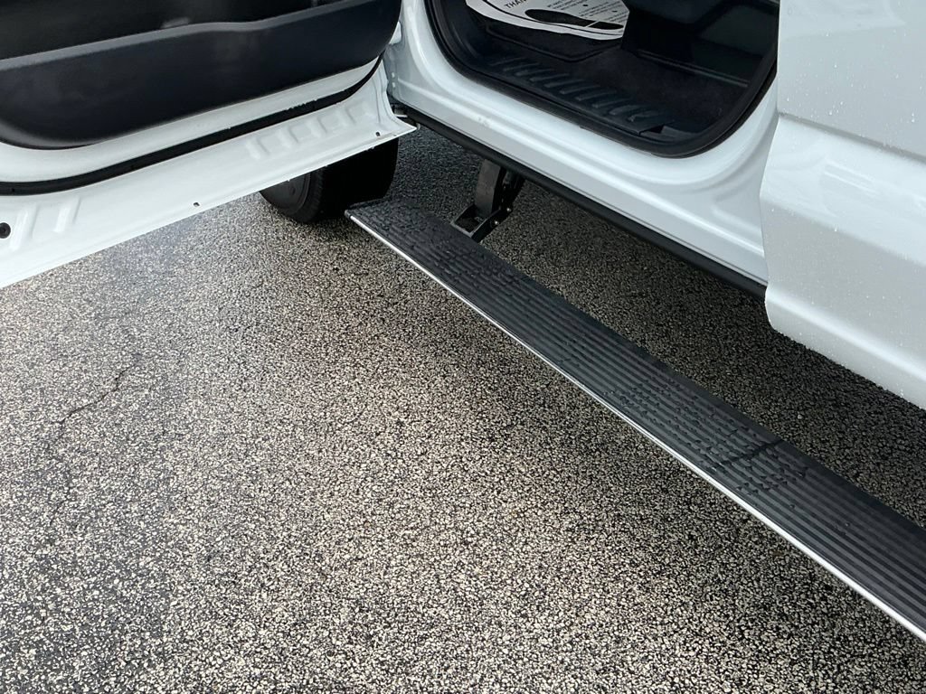 New 2026 Ford F250 Lariat RWD image 28