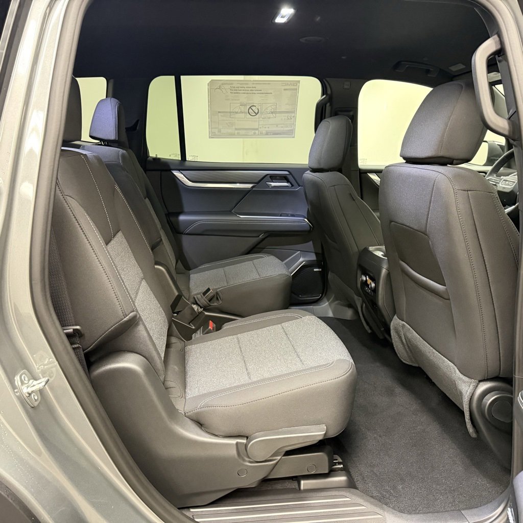 New 2026 GMC Acadia Elevation w/ LPO, Floor Liner Package image 18