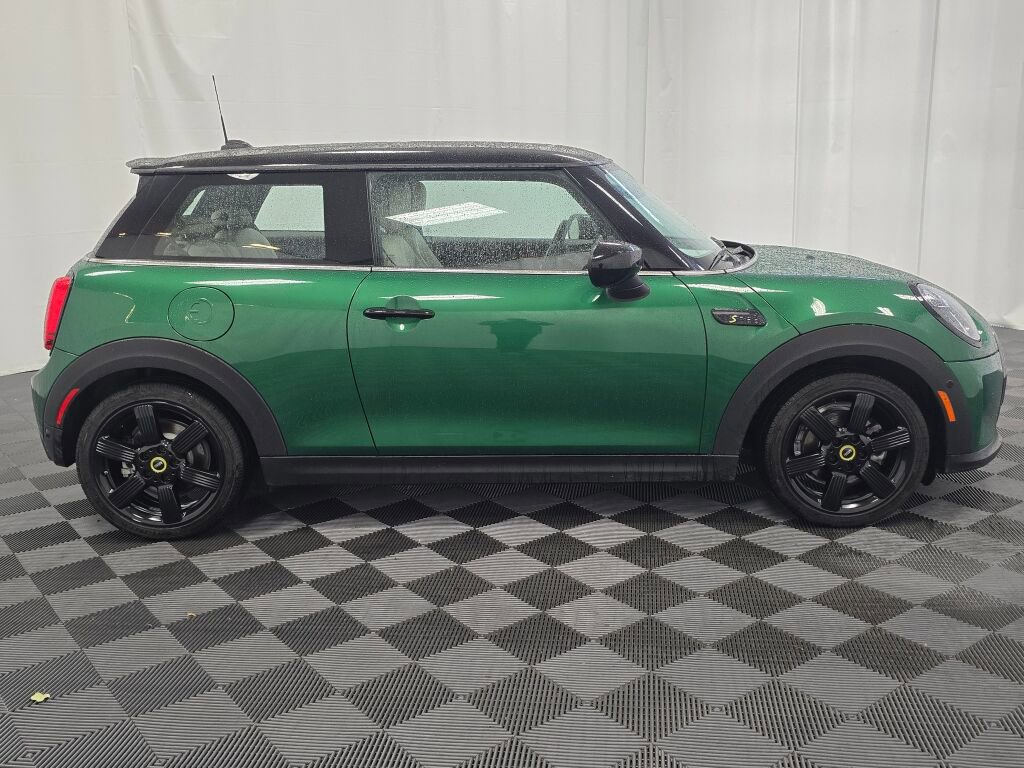 Used 2023 MINI Cooper SE image 6