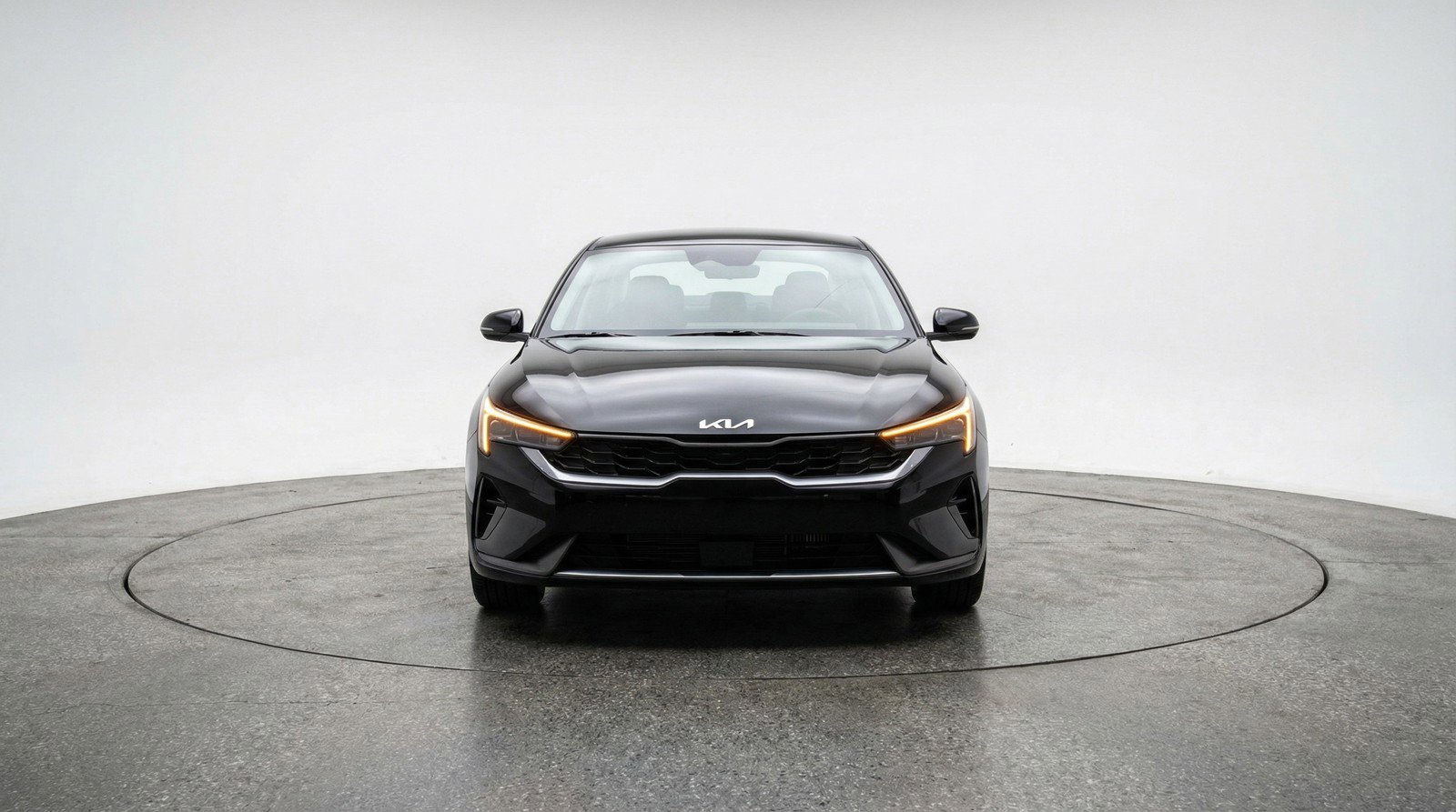 Used 2025 Kia K4 LXS image 2