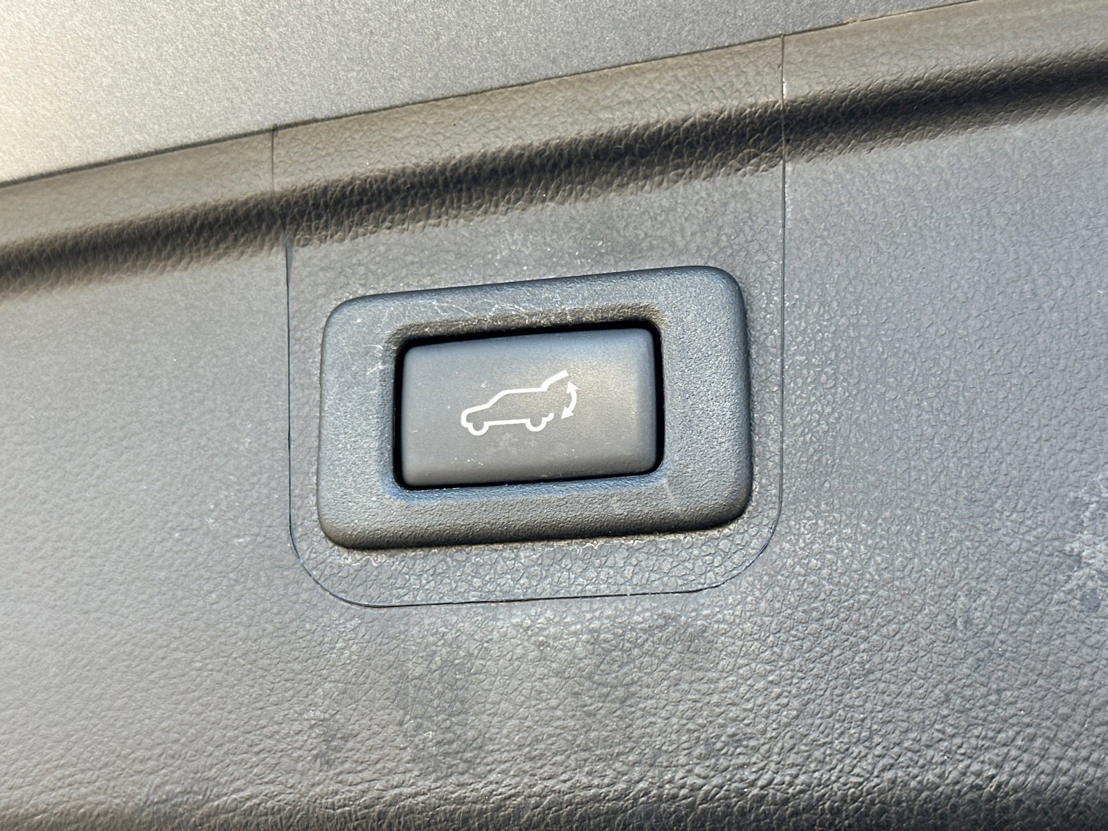 Used 2018 Subaru Outback 2.5i Premium image 19