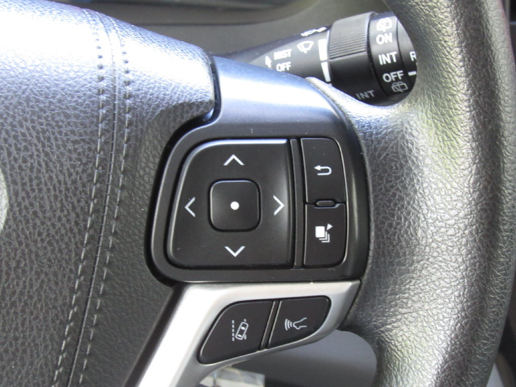 Certified 2020 Toyota Sienna L FWD image 23