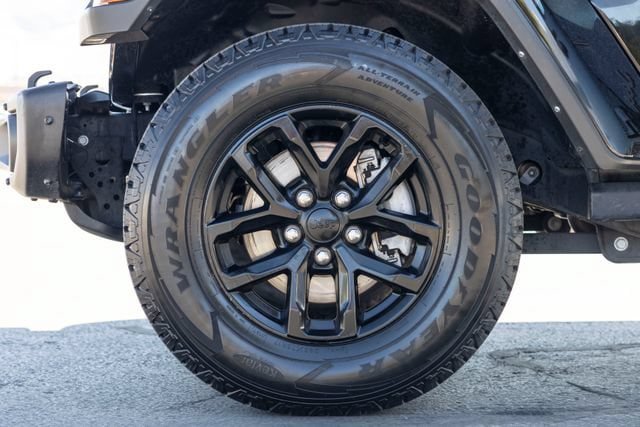 Used 2023 Jeep Wrangler Unlimited Sport AWD/4WD image 24