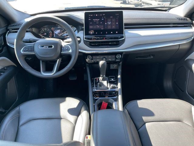 Used 2024 Jeep Compass Limited AWD/4WD image 34