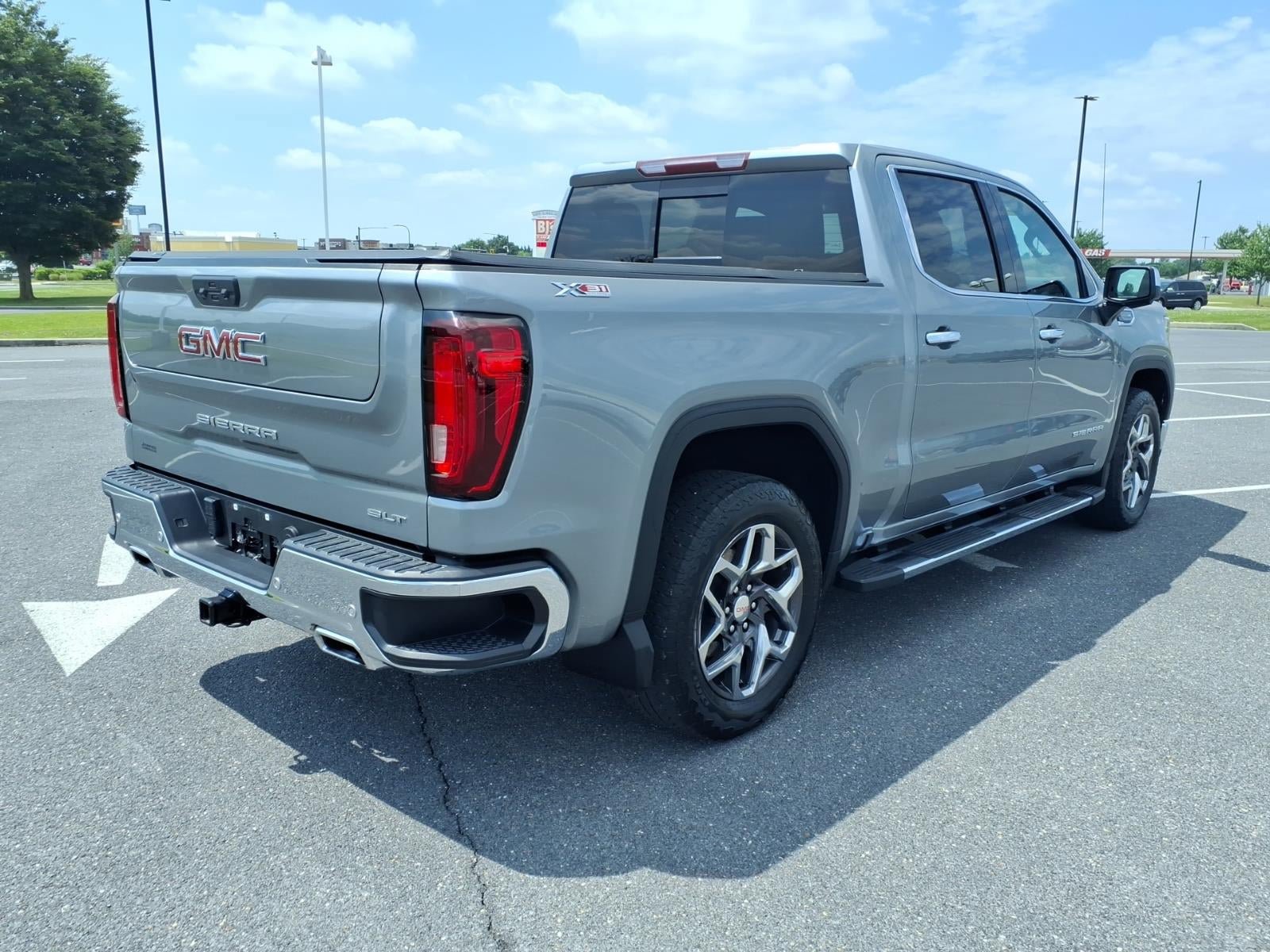 Certified 2023 GMC Sierra 1500 SLT w/ SLT Premium Plus Package AWD/4WD image 4