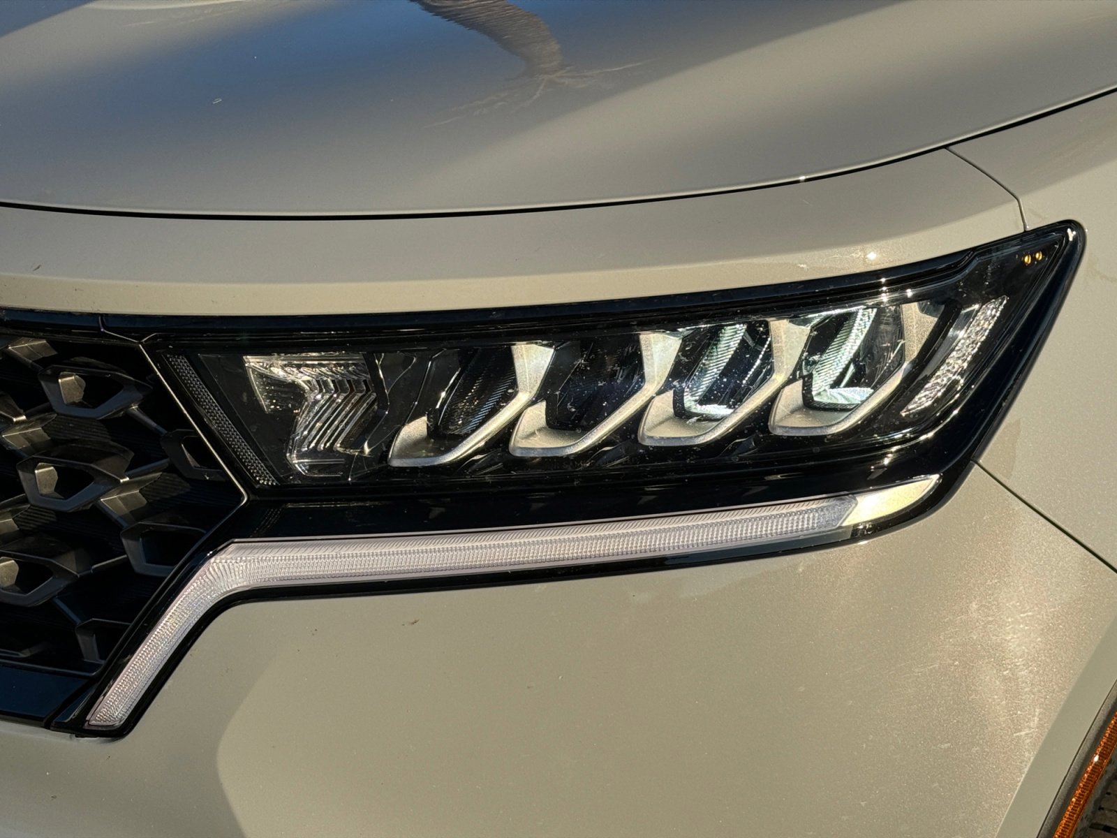 Used 2023 Kia Sorento S w/ Panoramic Sunroof Package image 9