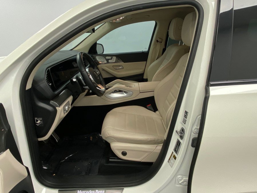 Used 2023 Mercedes-Benz GLS 450 4MATIC image 20