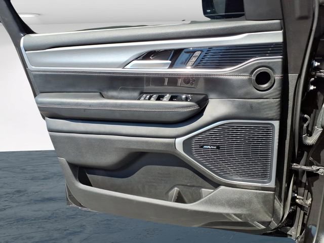 Used 2024 Jeep Wagoneer L Series II w/ Convenience Group I image 28