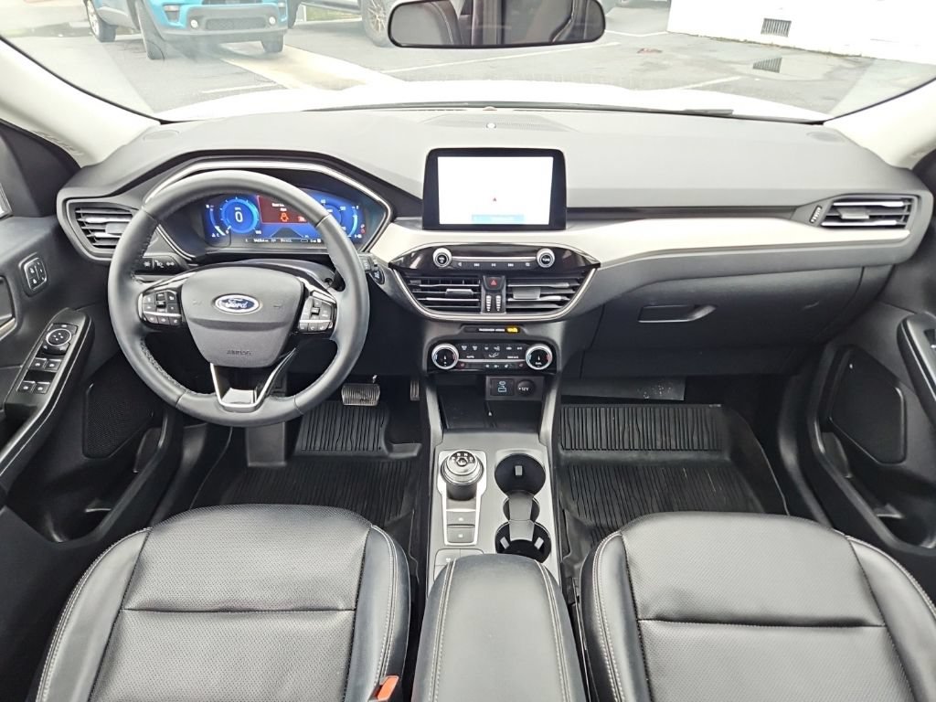 Used 2022 Ford Escape SEL w/ Technology Package FWD image 9