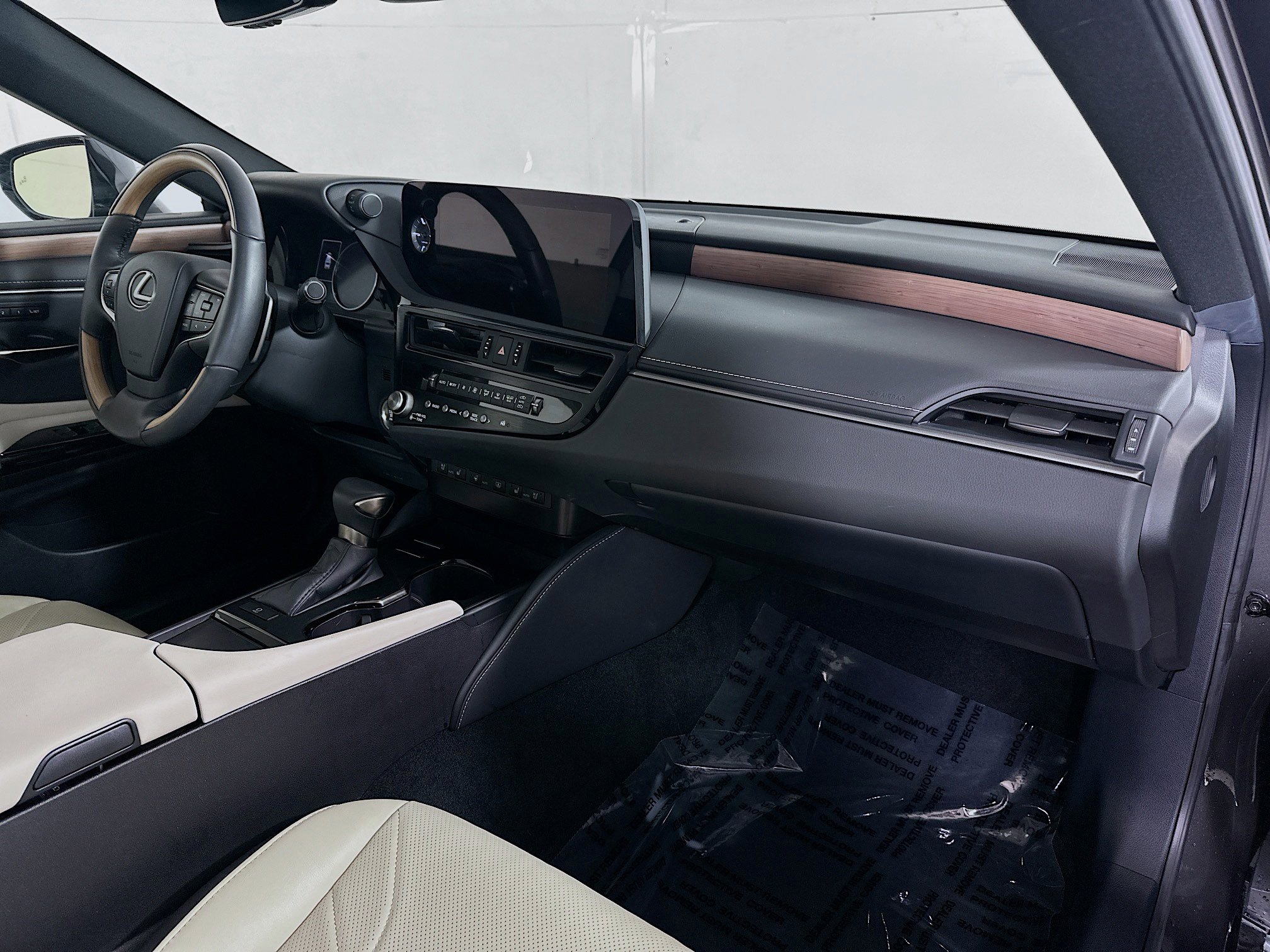 Used 2024 Lexus ES 350 Luxury w/ Technology Package image 27