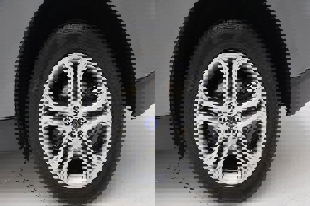 Used 2016 Ford Edge Titanium AWD/4WD image 10