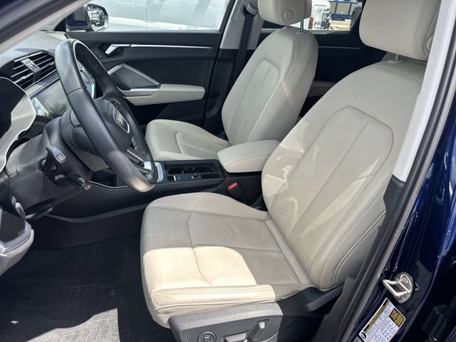 Used 2022 Audi Q3 2.0T Premium w/ Convenience Package AWD/4WD image 22