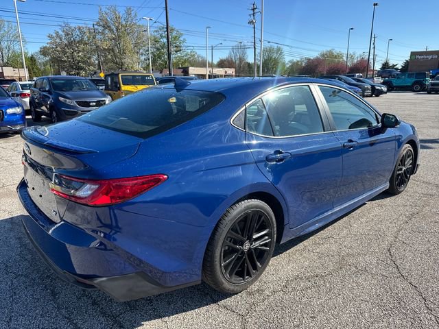 Used 2025 Toyota Camry SE FWD image 7