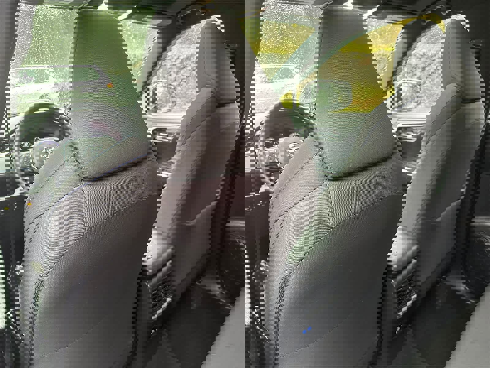 Used 2022 Toyota RAV4 SE image 10