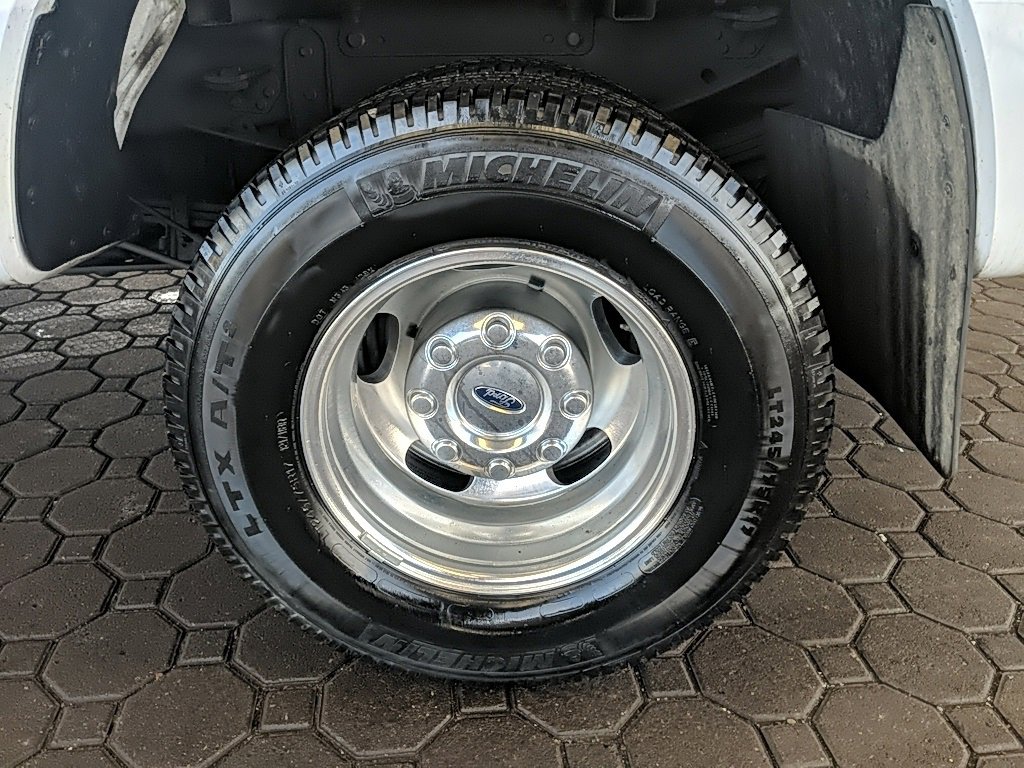 Used 2019 Ford F350 XL w/ Power Equipment Group image 9