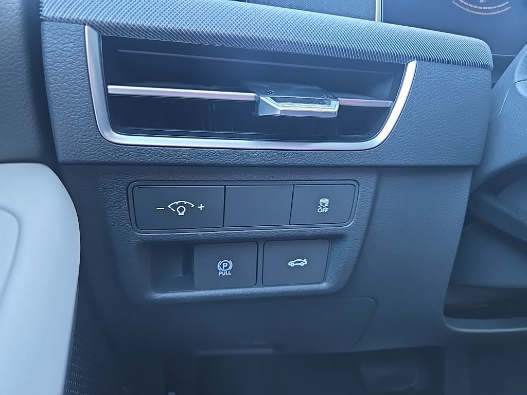 Used 2025 Hyundai Sonata SEL FWD image 21