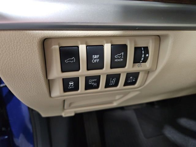 Used 2017 Subaru Outback 2.5i Limited image 25