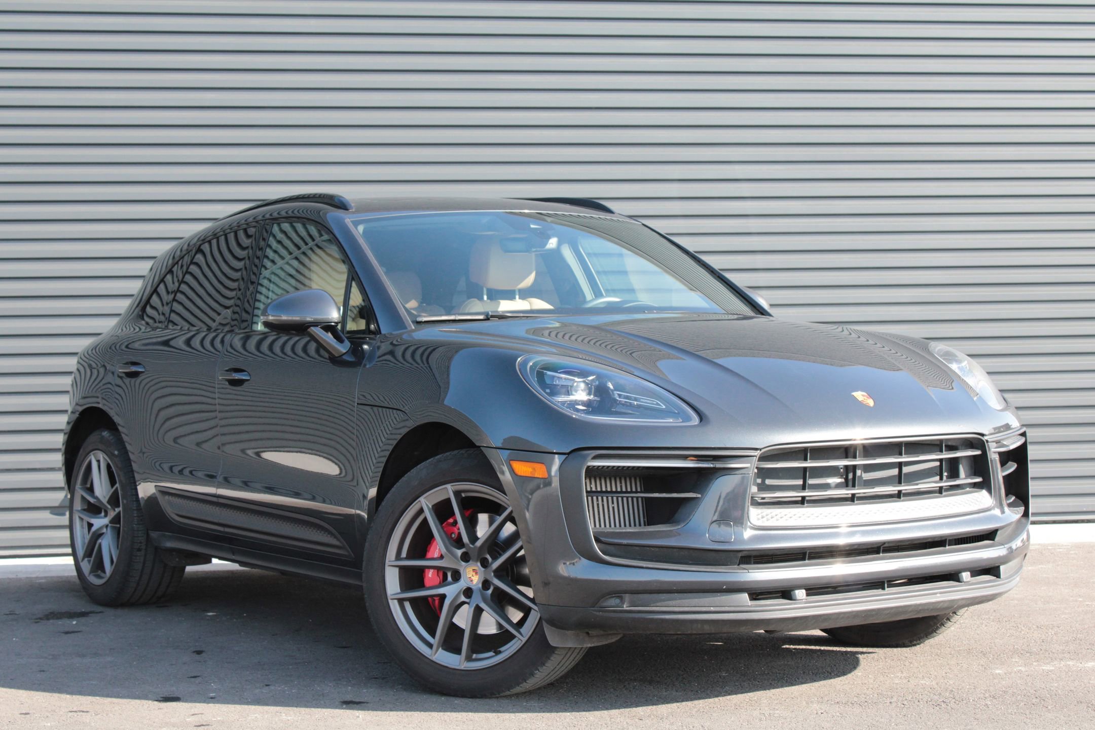 Certified 2022 Porsche Macan S image 8