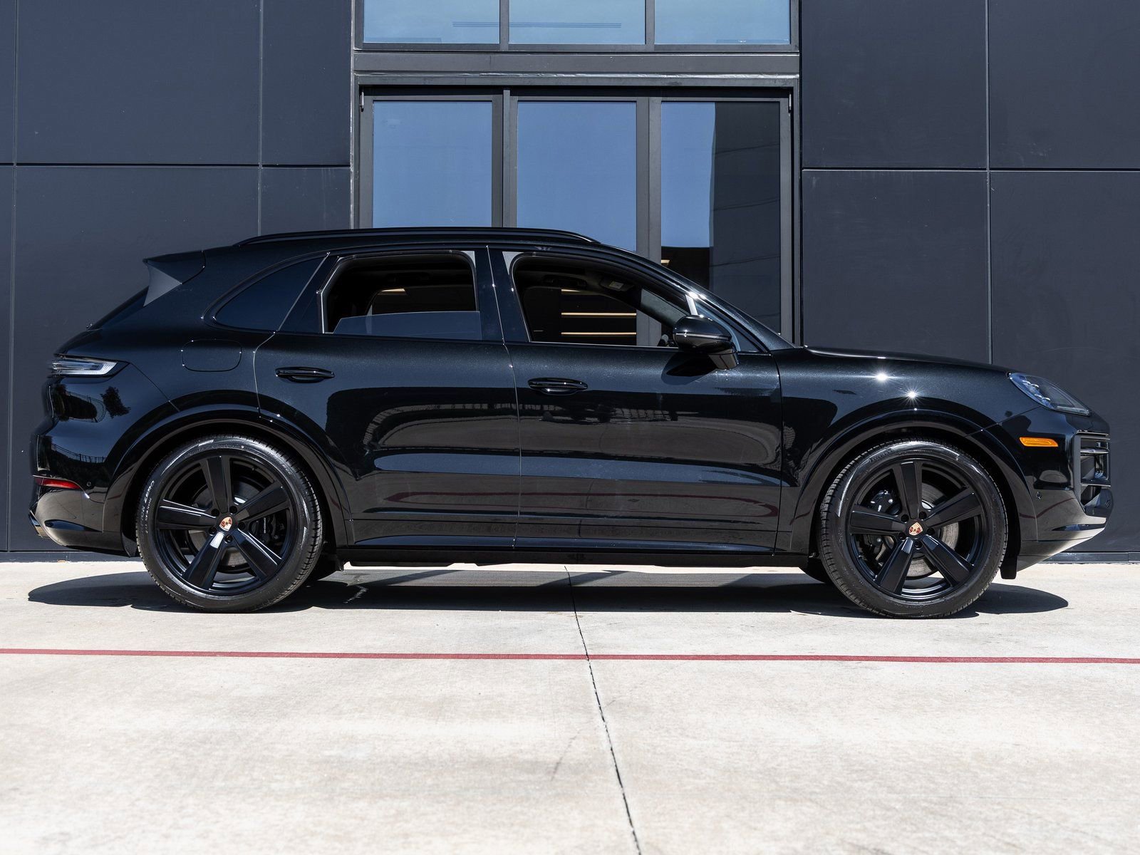 New 2026 Porsche Cayenne GTS image 12
