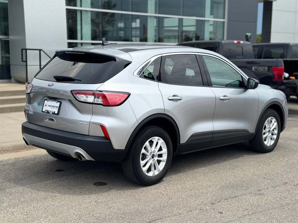 Certified 2022 Ford Escape SE AWD/4WD image 39