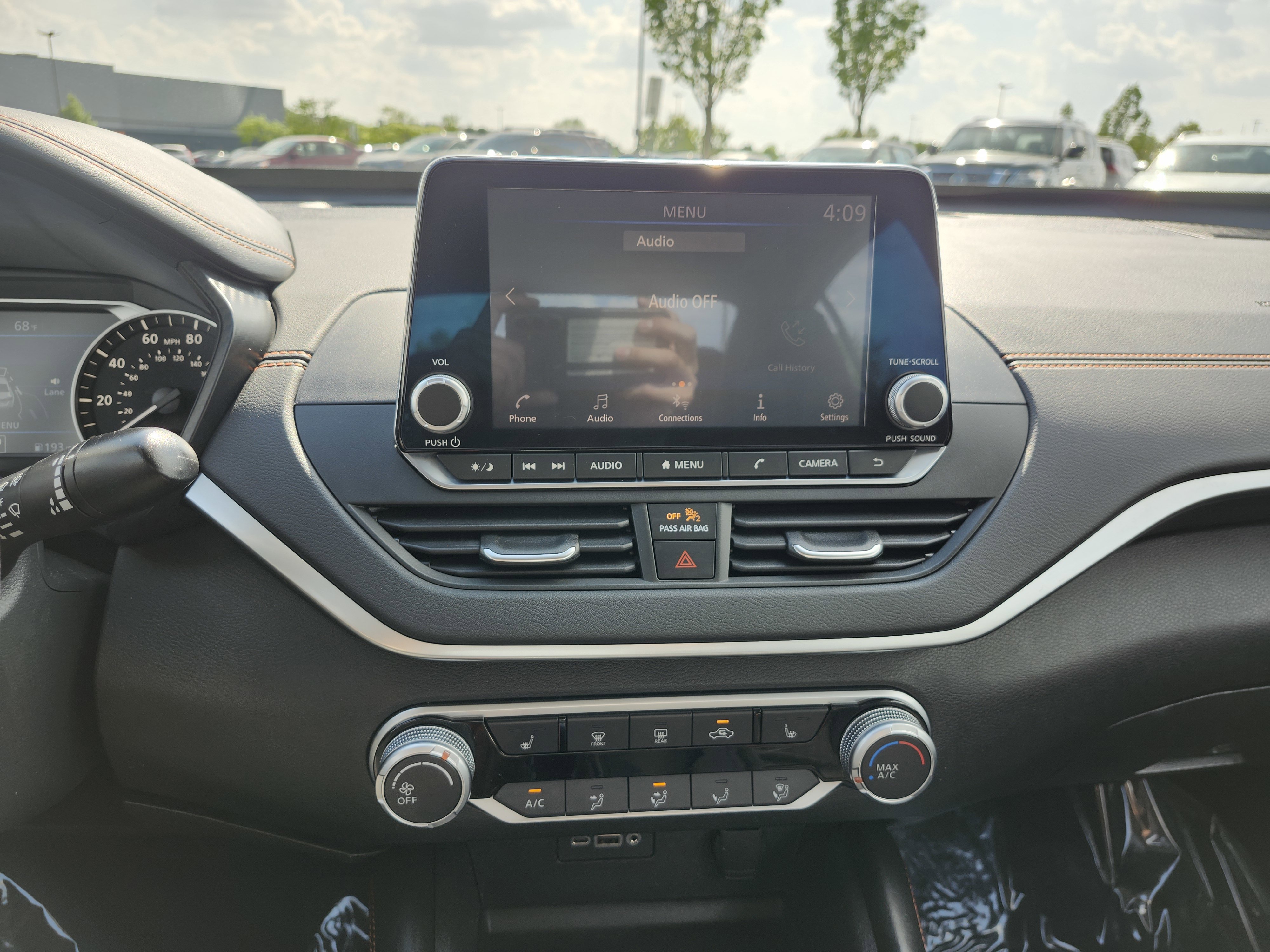 Used 2020 Nissan Altima 2.5 SR w/ Premium Package FWD image 32