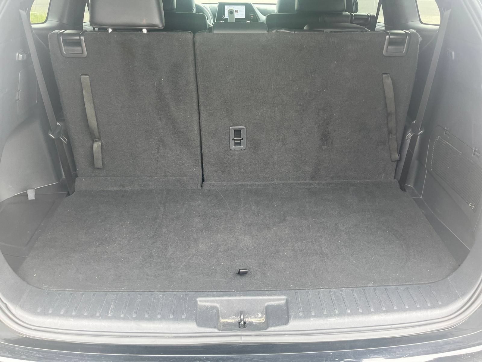 Used 2025 Toyota Highlander XSE AWD/4WD image 33