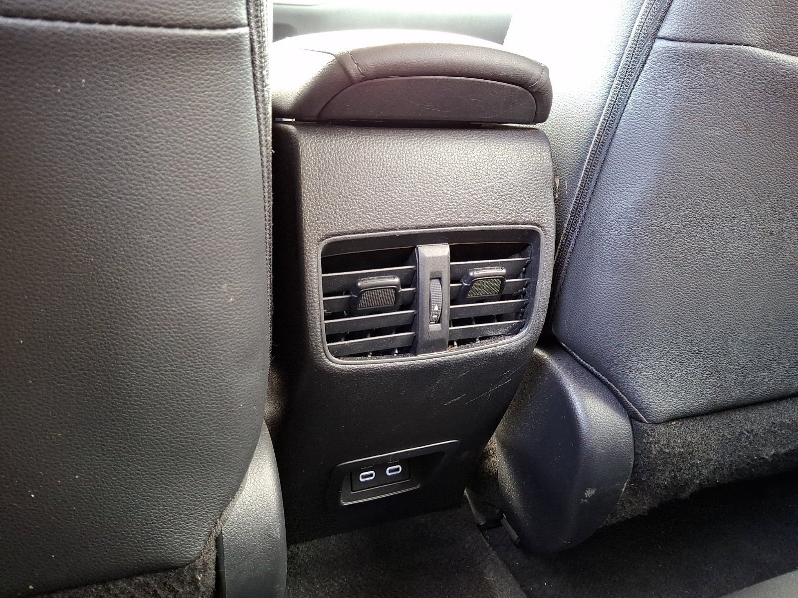 Used 2025 Toyota Corolla Cross XLE FWD image 12