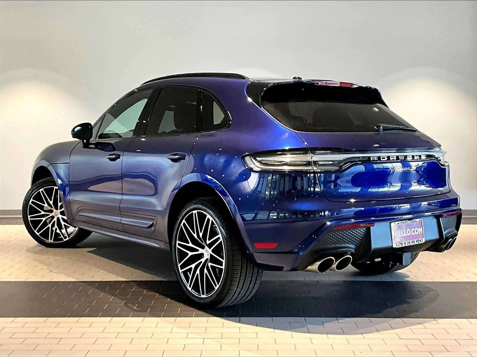 Used 2025 Porsche Macan S image 3