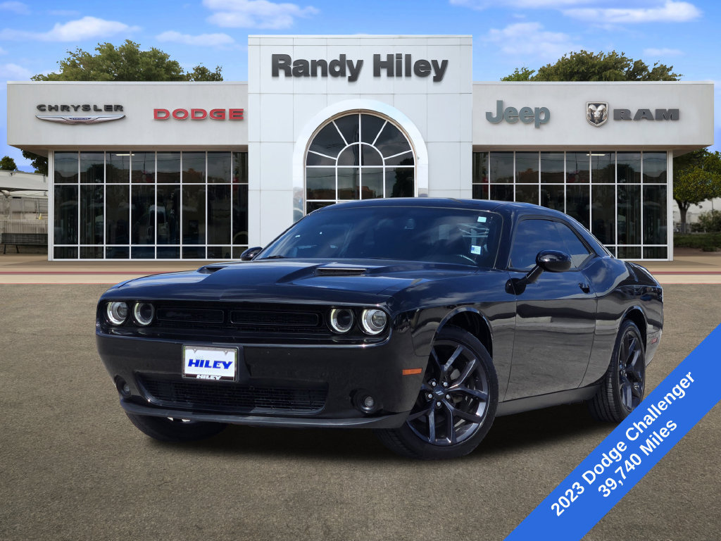 Used 2023 Dodge Challenger SXT w/ Blacktop Package RWD image 1