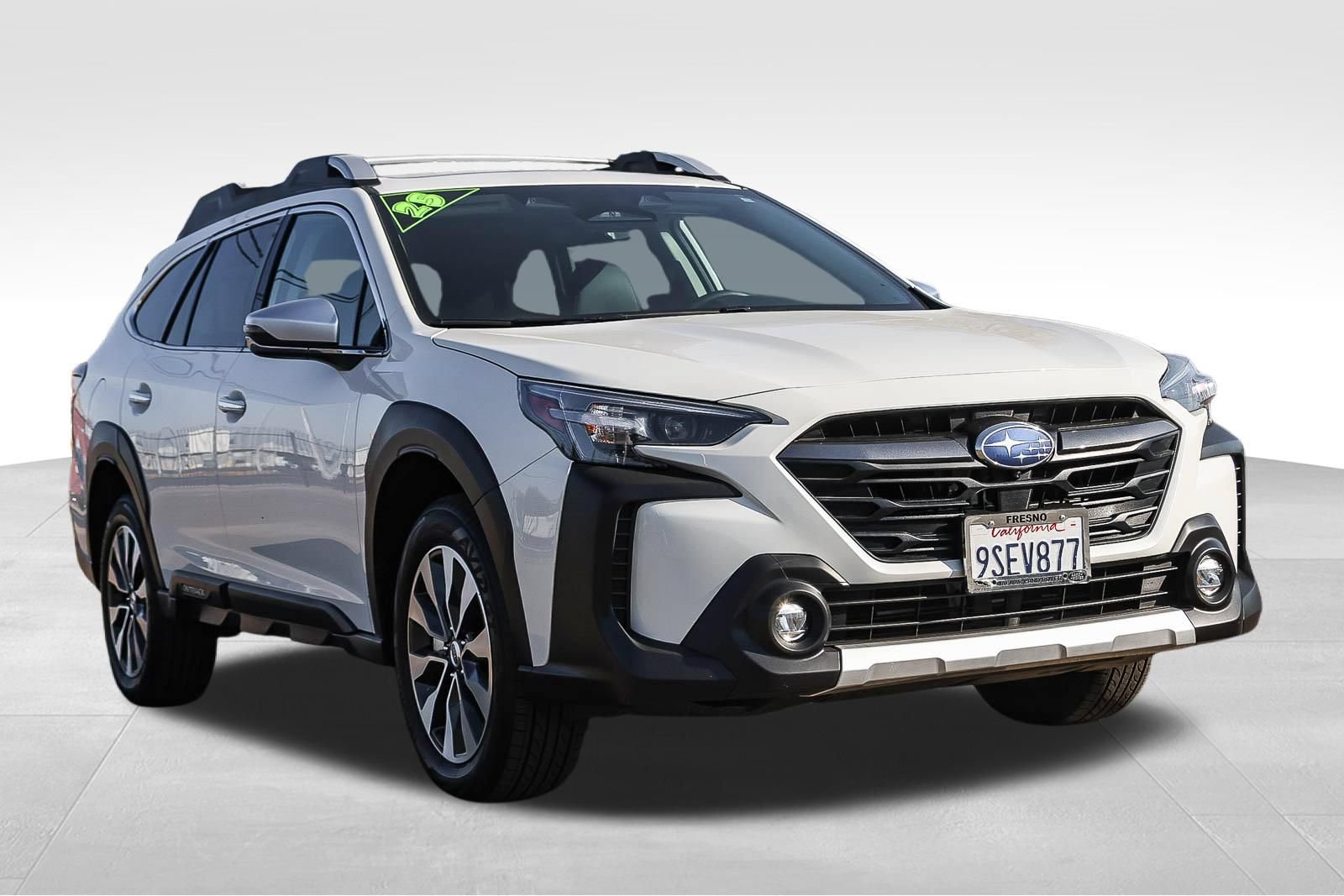 Used 2025 Subaru Outback Touring XT AWD/4WD image 3