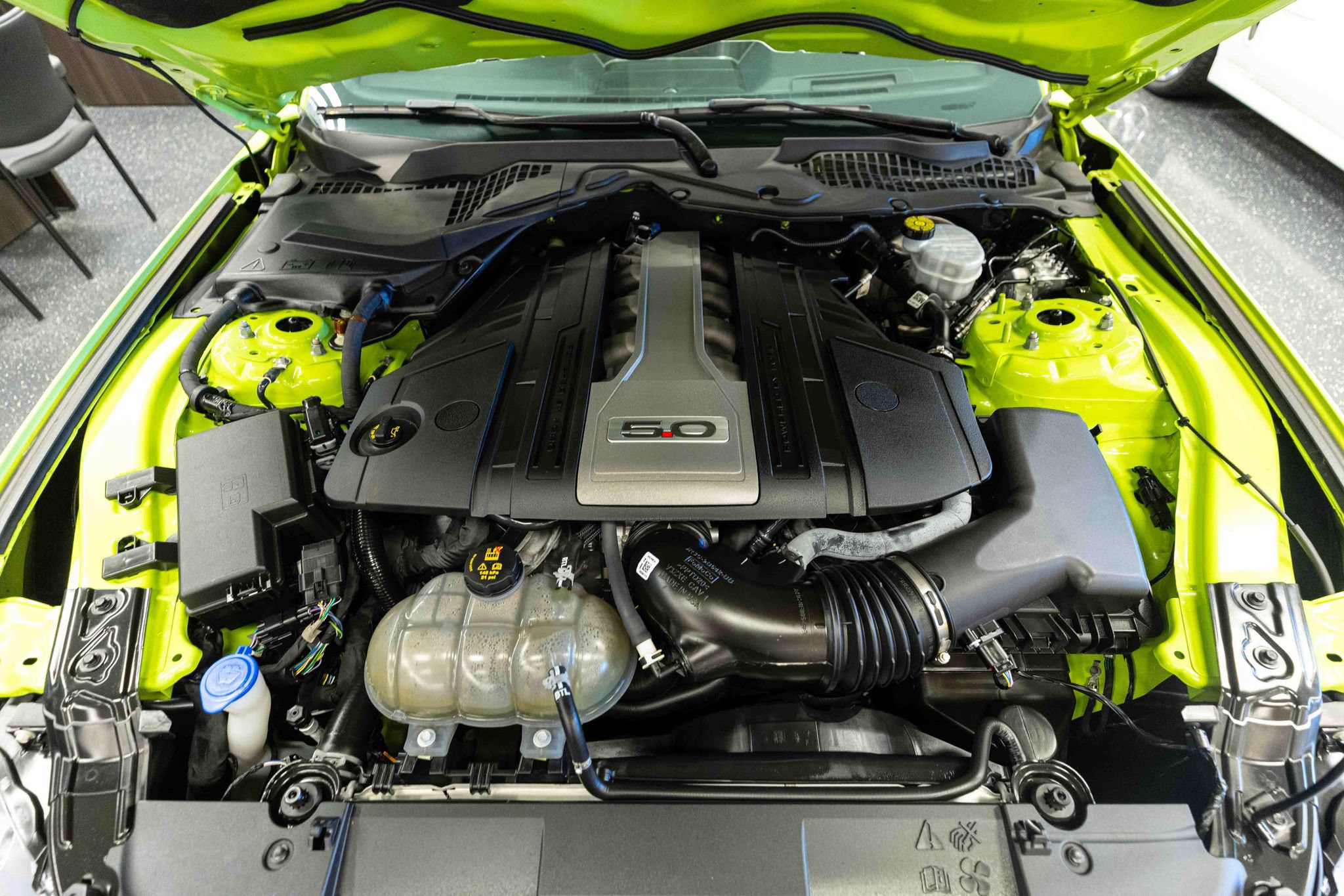 Used 2020 Ford Mustang GT Premium w/ Equipment Group 401A RWD image 14