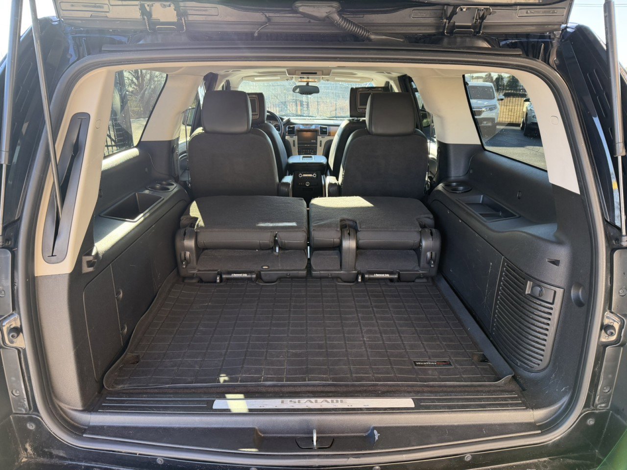 Used 2012 Cadillac Escalade ESV Platinum image 12