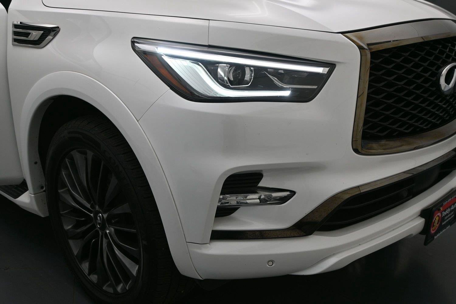 Used 2021 INFINITI QX80 Premium Select w/ All-Season Package AWD/4WD image 19