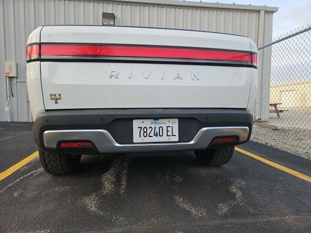 Used 2023 Rivian R1T Launch Edition image 15