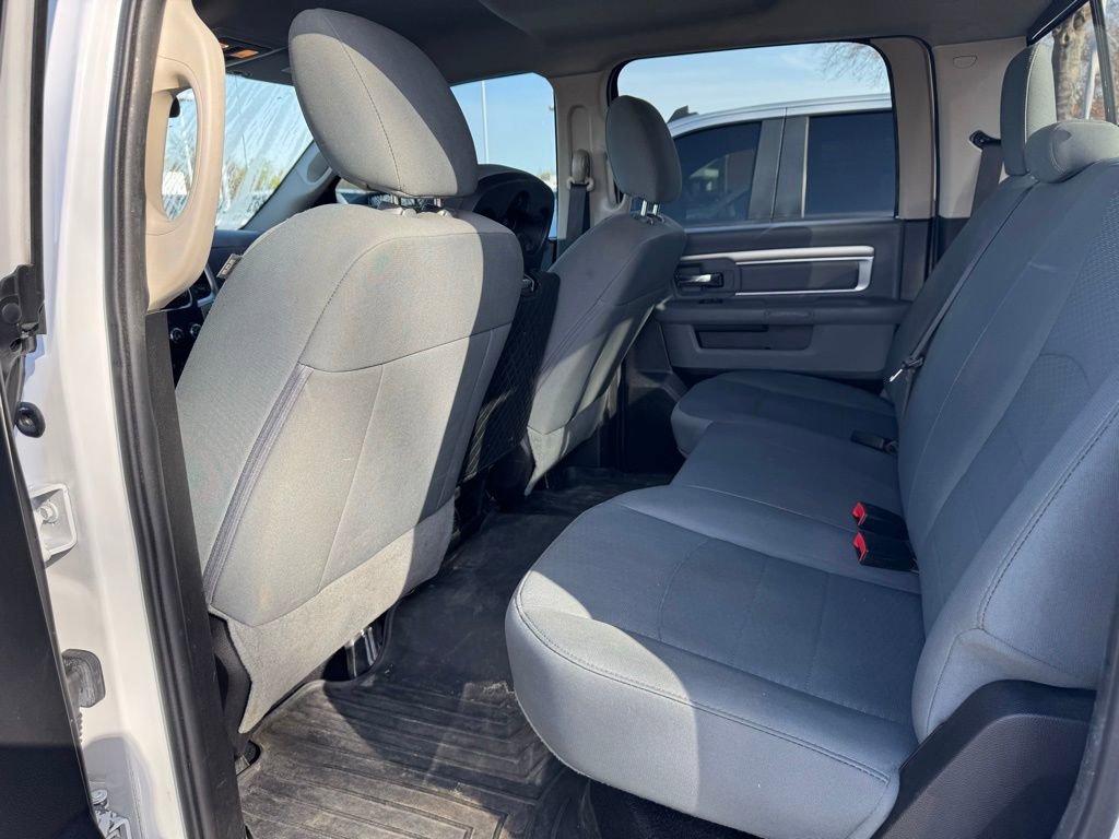 Used 2019 RAM 1500 Classic SLT image 34