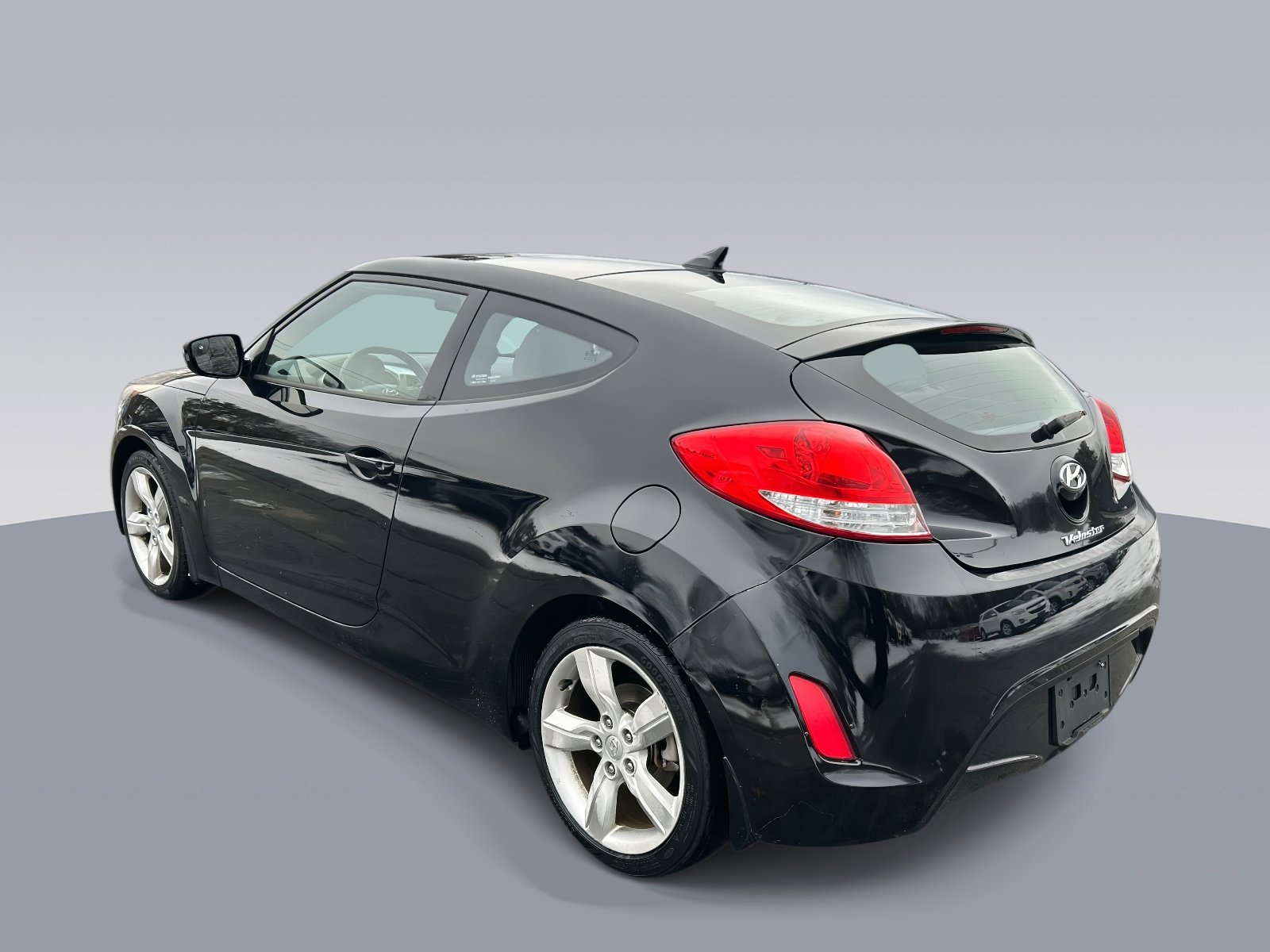 Used 2014 Hyundai Veloster w/ Style Package 02 image 5