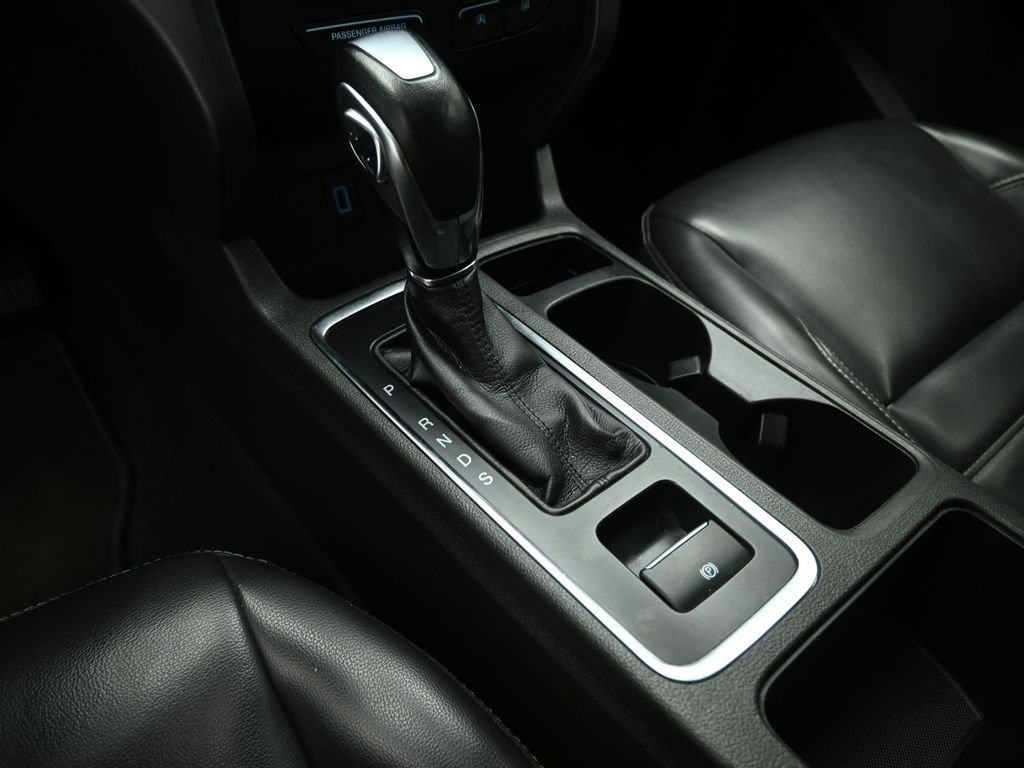 Certified 2019 Ford Escape SEL image 17